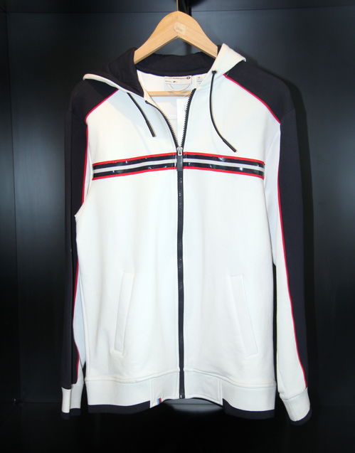 寶馬3系 服裝服飾中的風(fēng)格符號與時(shí)尚跨界